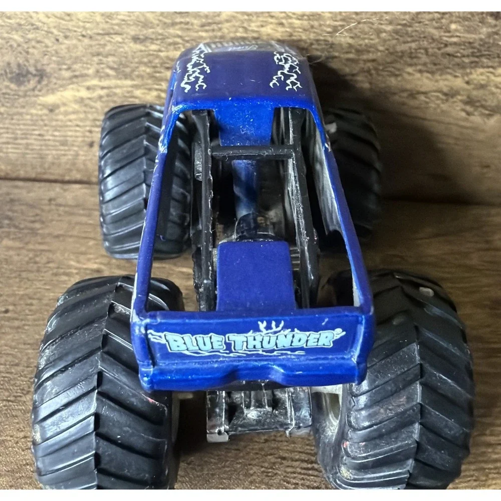 Monster Jam Hot Wheels Blue Thunder 1:64 Diecast Please Read Fast Safe Shipping